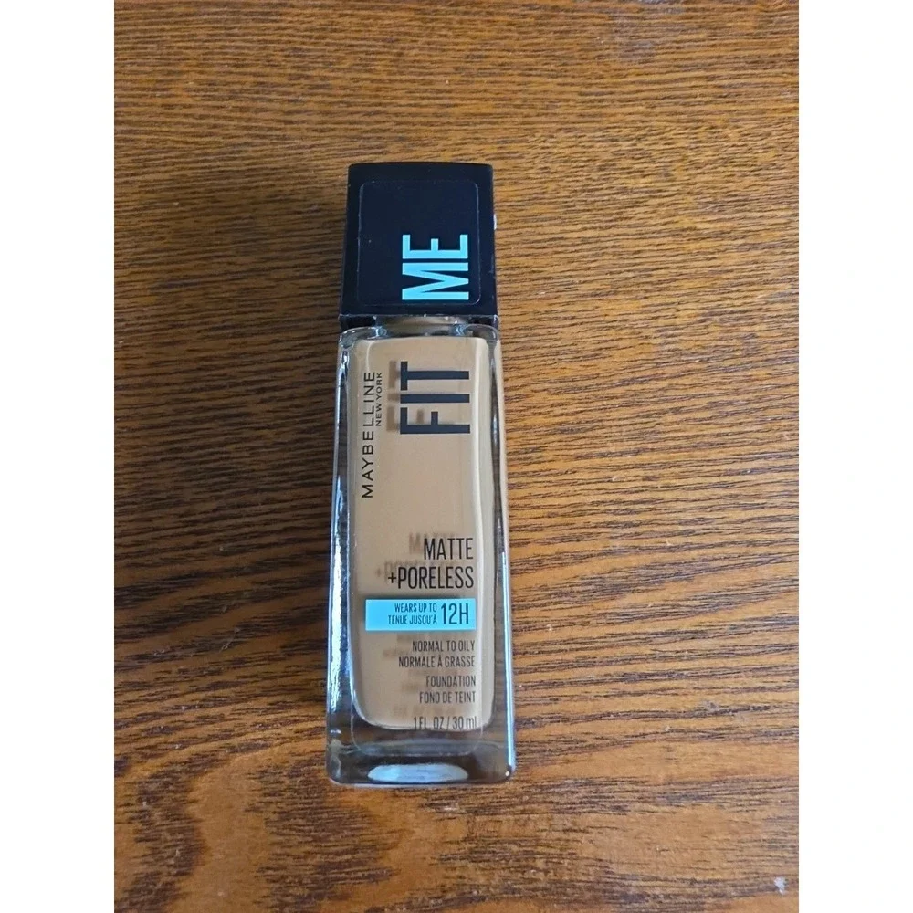Maybelline FIT ME Matte & Poreless Foundation 335 CLASSIC TAN Normal To Oily